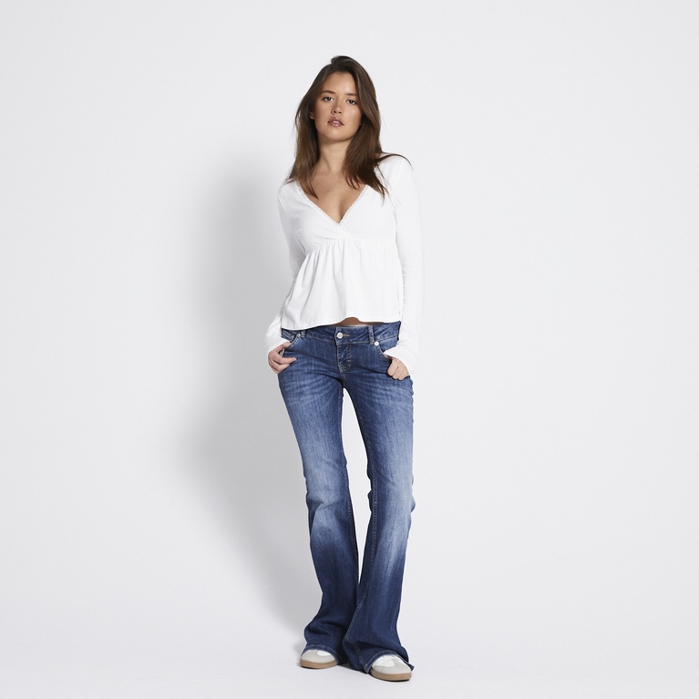 Long-sleeve v-neck top "Arielle" White